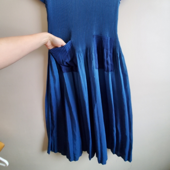 One size fits all stretchy dress, blue very flowy airy summer dress - Picture 3 of 6